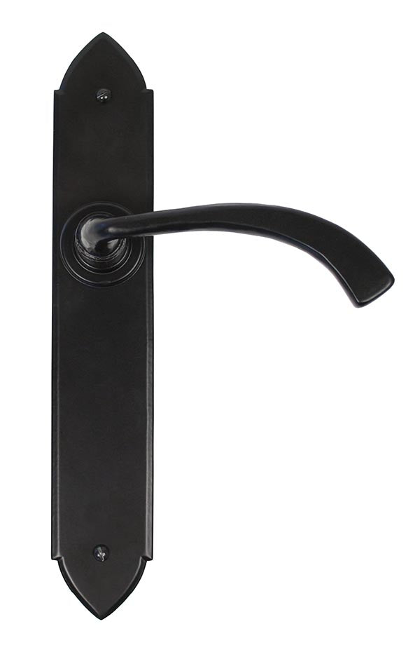 Gothic Curved Sprung Lever Latch Set