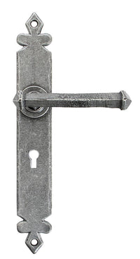 Tudor Lever Lock Set