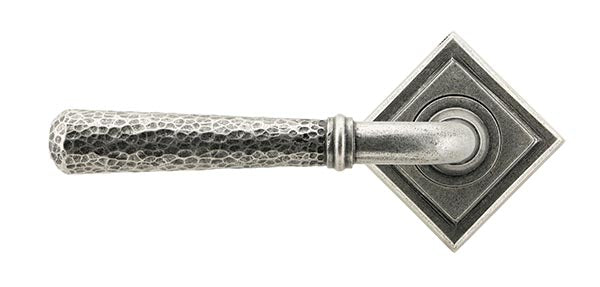 Hammered Newbury Lever on Rose Set Square Rose (Sprung)